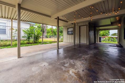 67 Storeywood Drive San Antonio TX 78213