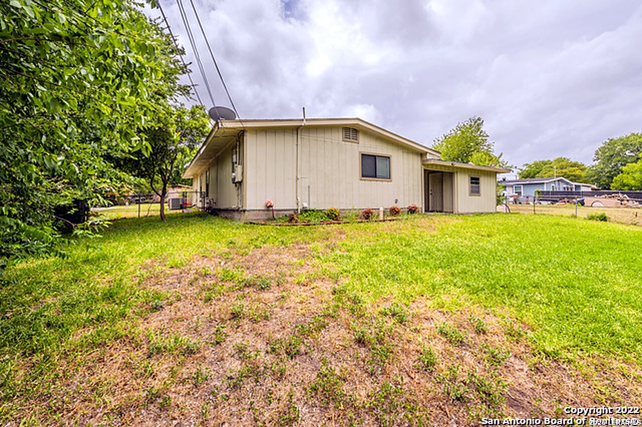 67 Storeywood Drive San Antonio TX 78213