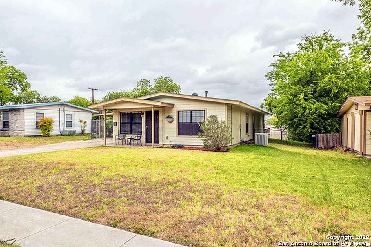 67 Storeywood Drive San Antonio TX 78213
