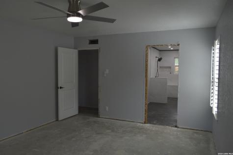 1003 Fabulous Drive San Antonio TX 78213
