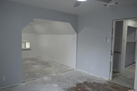 1003 Fabulous Drive San Antonio TX 78213