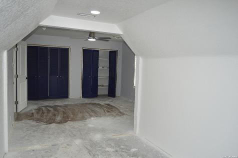 1003 Fabulous Drive San Antonio TX 78213
