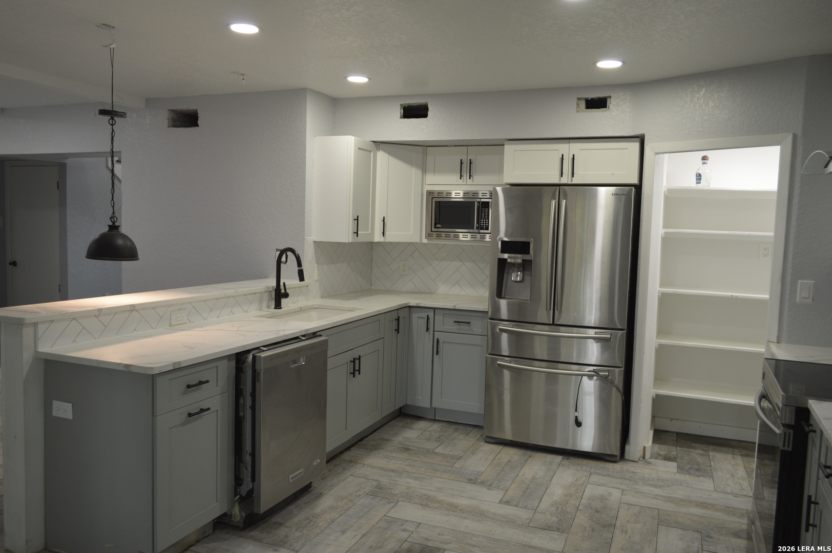 1003 Fabulous Drive San Antonio TX 78213