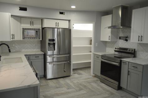 1003 Fabulous Drive San Antonio TX 78213