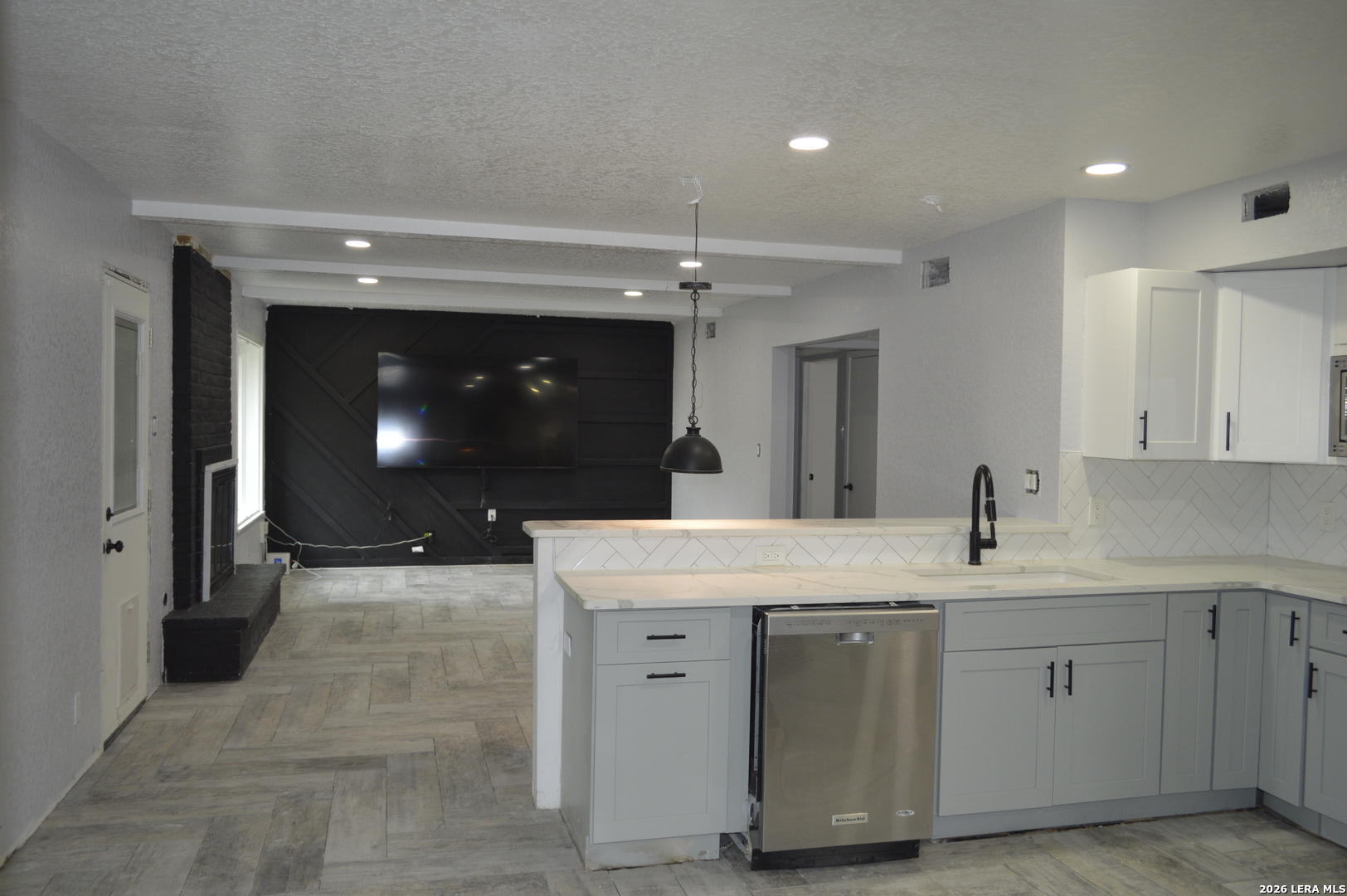 1003 Fabulous Drive San Antonio TX 78213