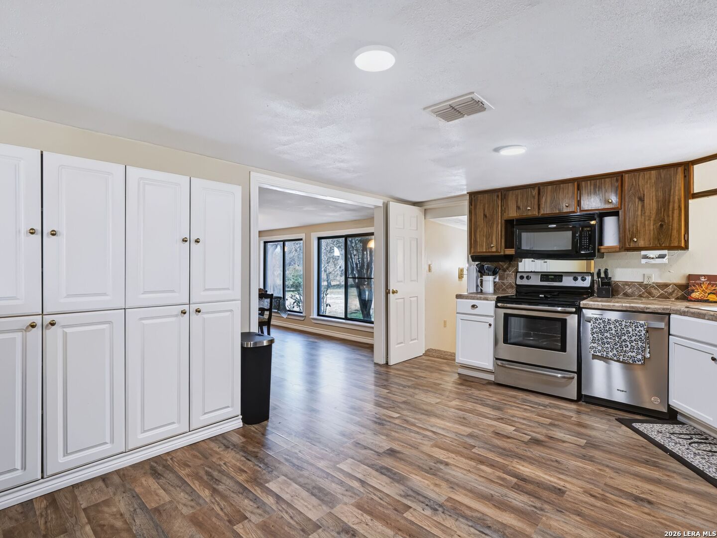 1555 Hoffman Road Lytle TX 78052