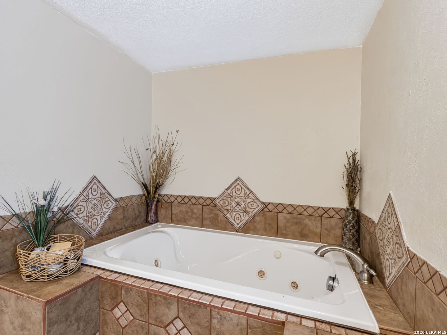 1555 Hoffman Road Lytle TX 78052