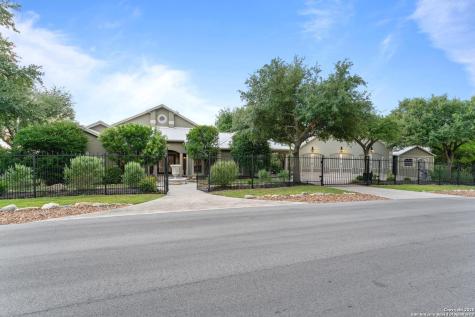 948 Cougar Drive Canyon Lake TX 78133