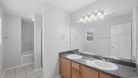 214 Hallie Cove San Antonio TX 78227