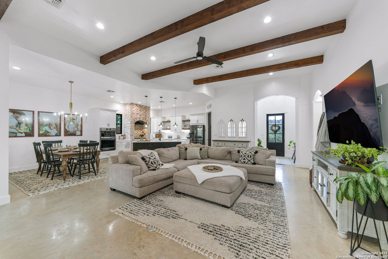 8304 Monument Oak Boerne TX 78015