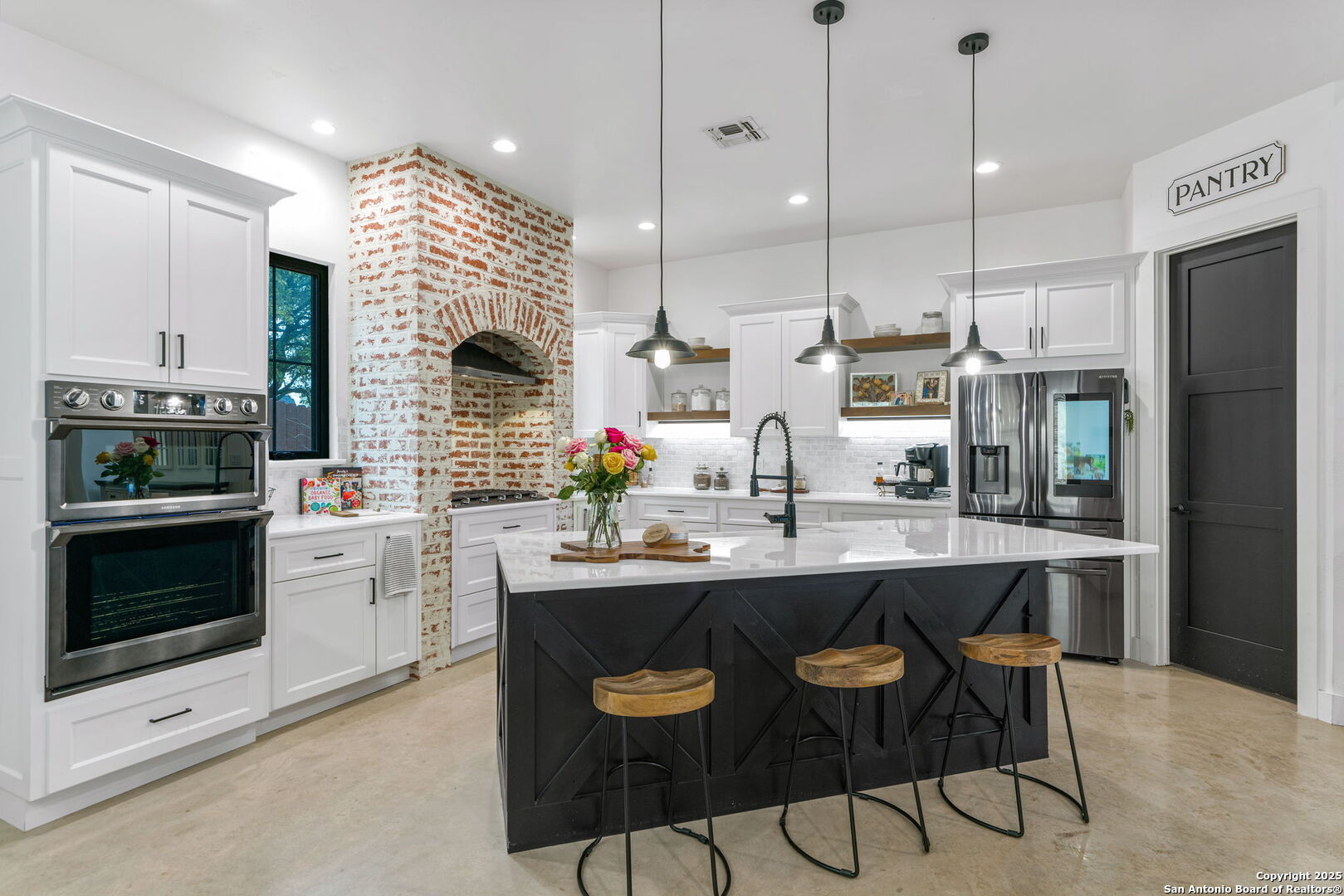 8304 Monument Oak Boerne TX 78015