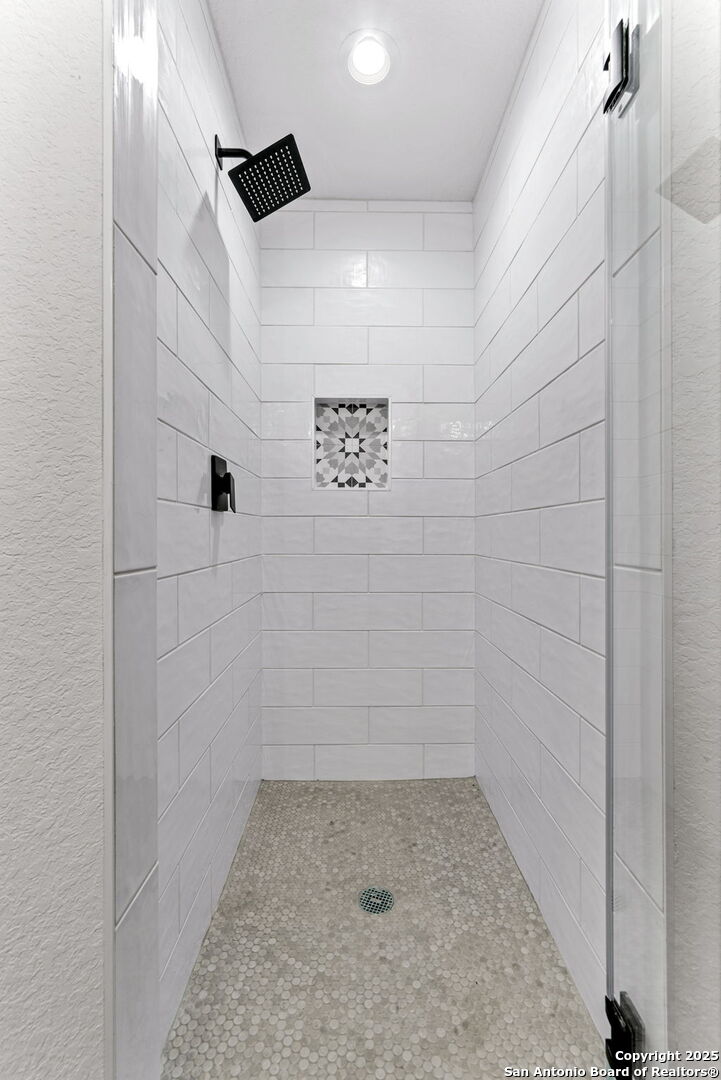 8304 Monument Oak Boerne TX 78015