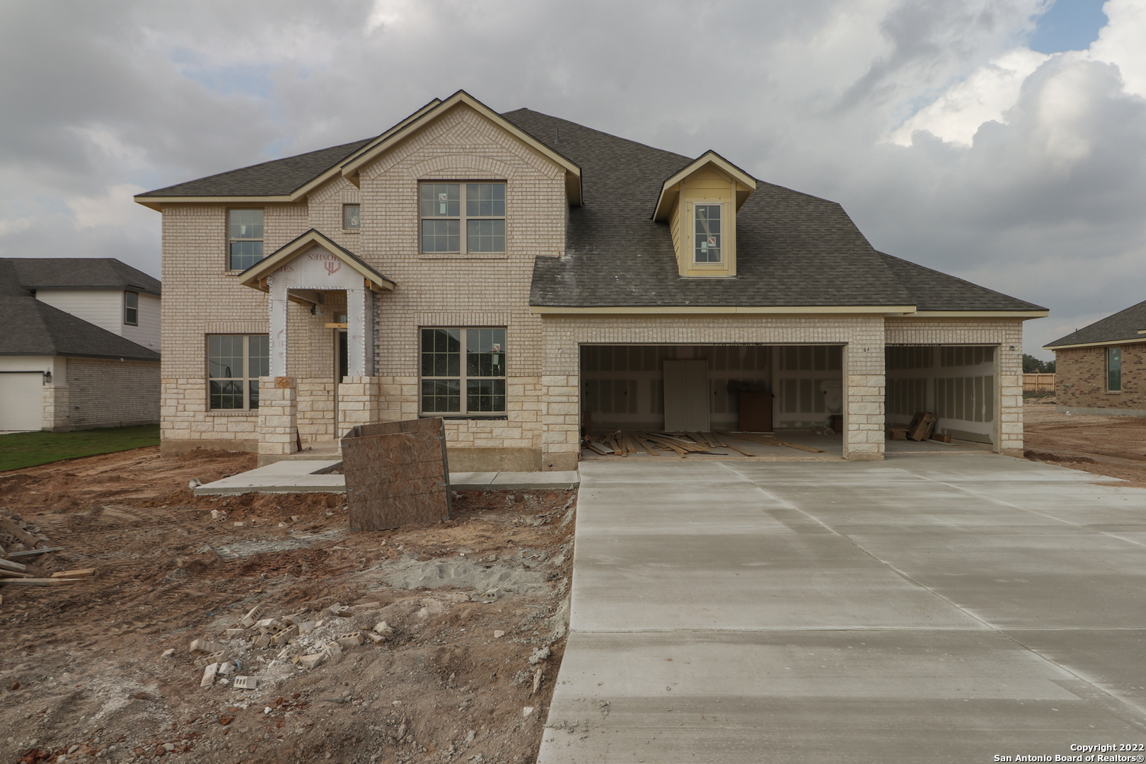 124 Willow Oak Trail Floresville TX 78114