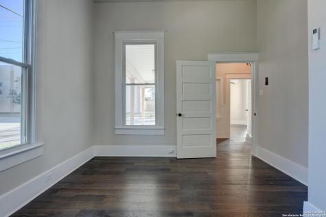 224 E Rische San Antonio TX 78204