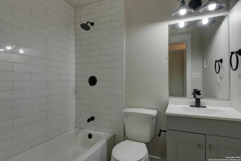 224 E Rische San Antonio TX 78204