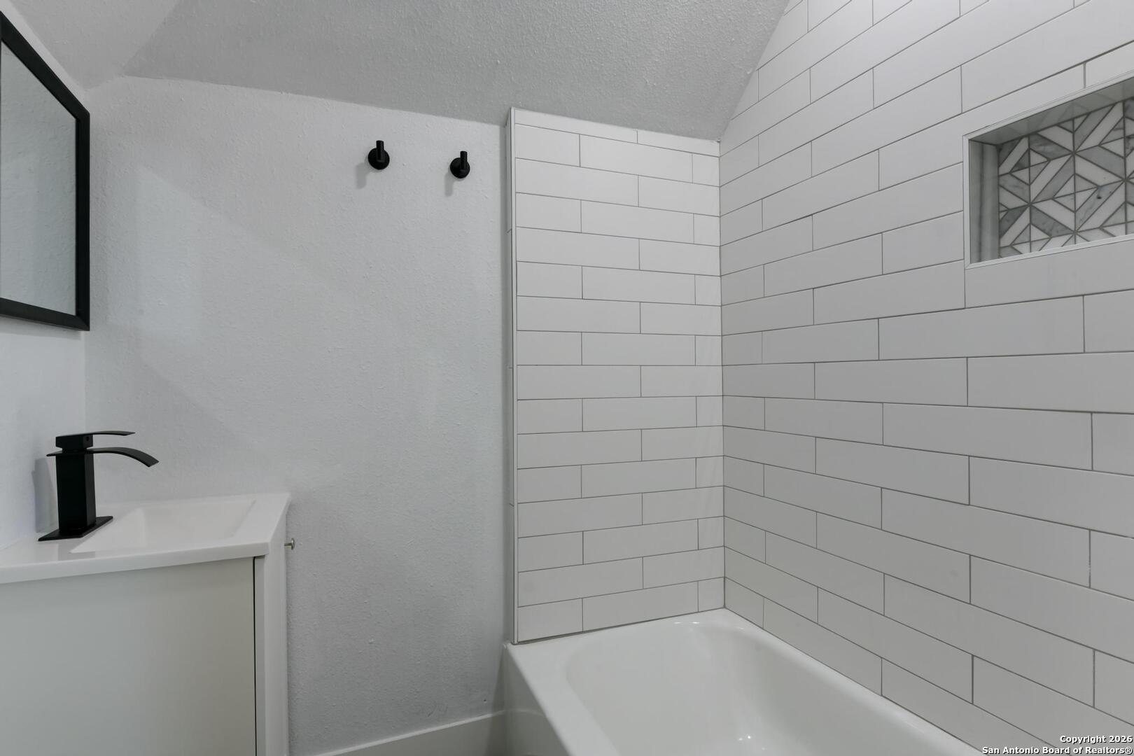 224 E Rische San Antonio TX 78204