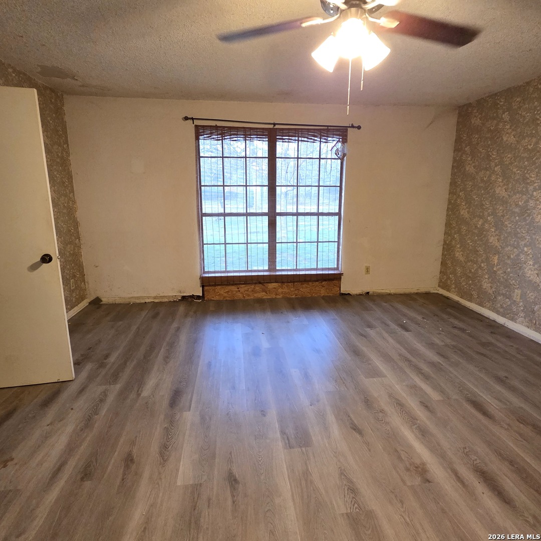 531 Deer Loop Lagrange TX 78945