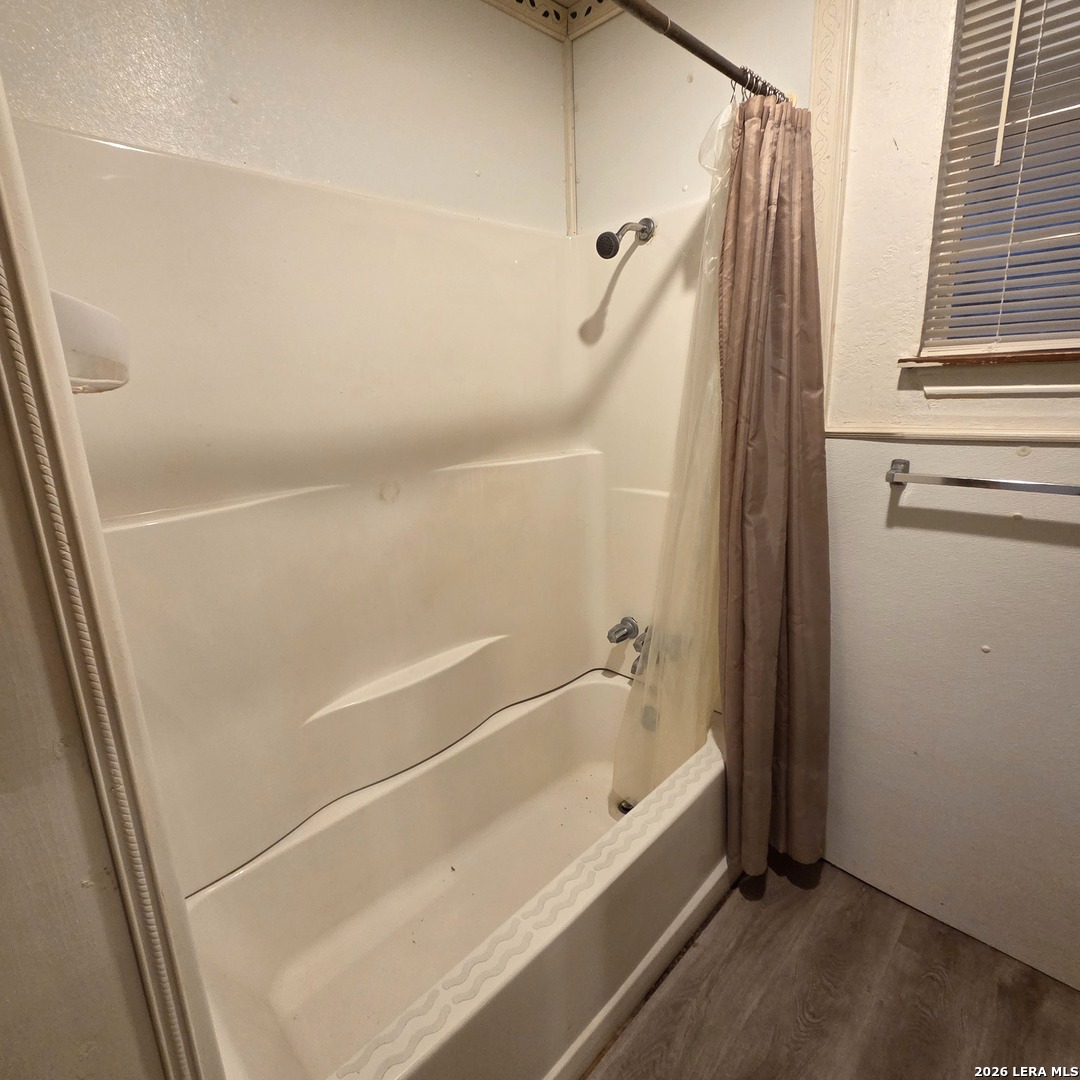 531 Deer Loop Lagrange TX 78945