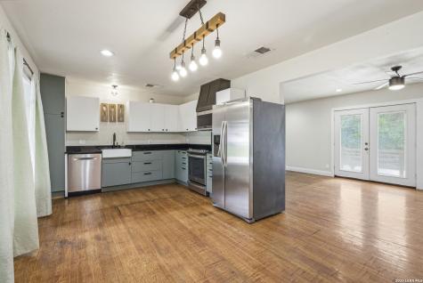 507 Twin Elm Drive Canyon Lake TX 78133