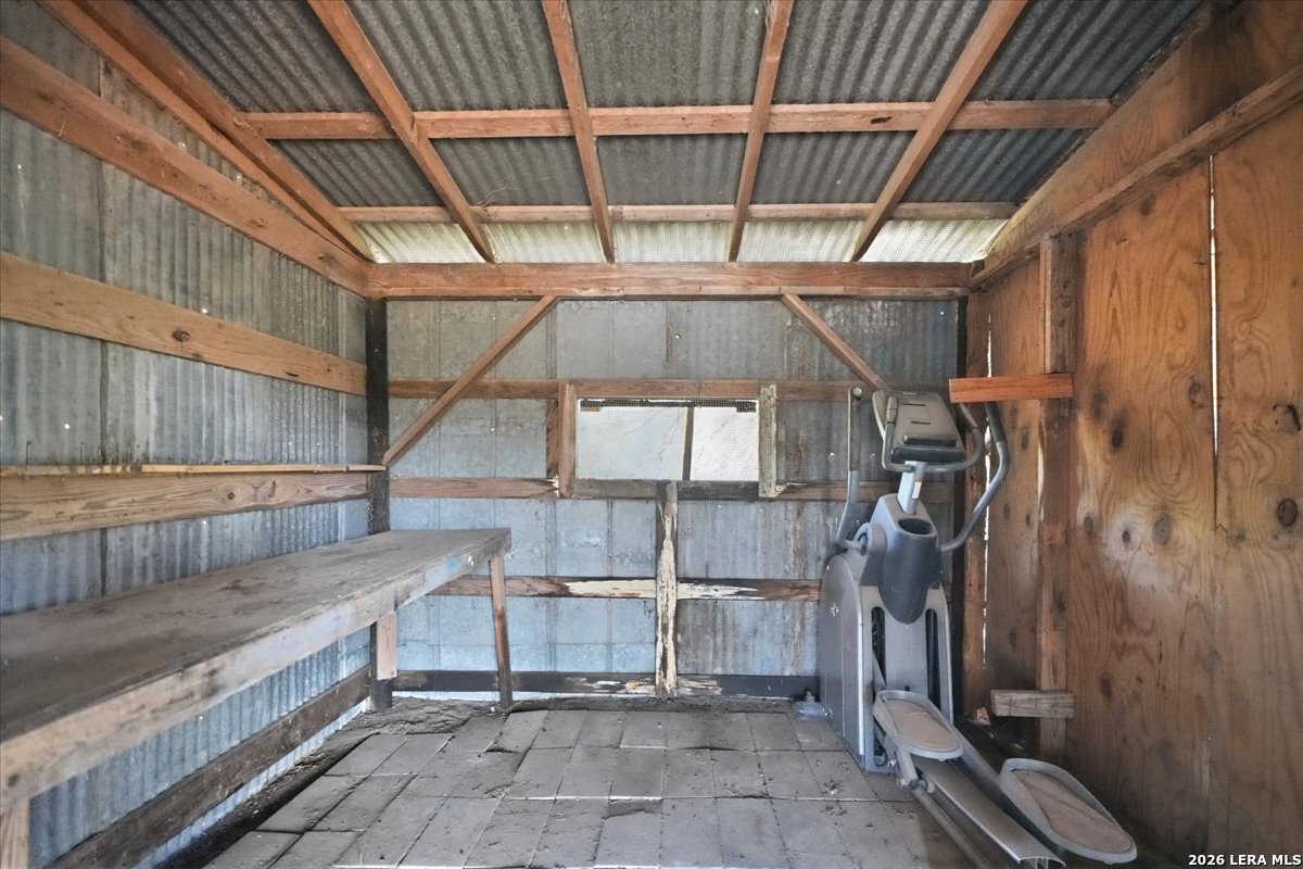 171 County Road 325 George West TX 78022