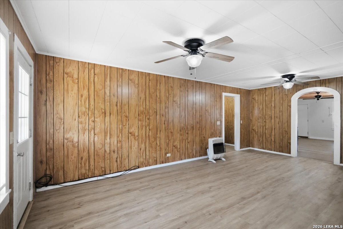 171 County Road 325 George West TX 78022