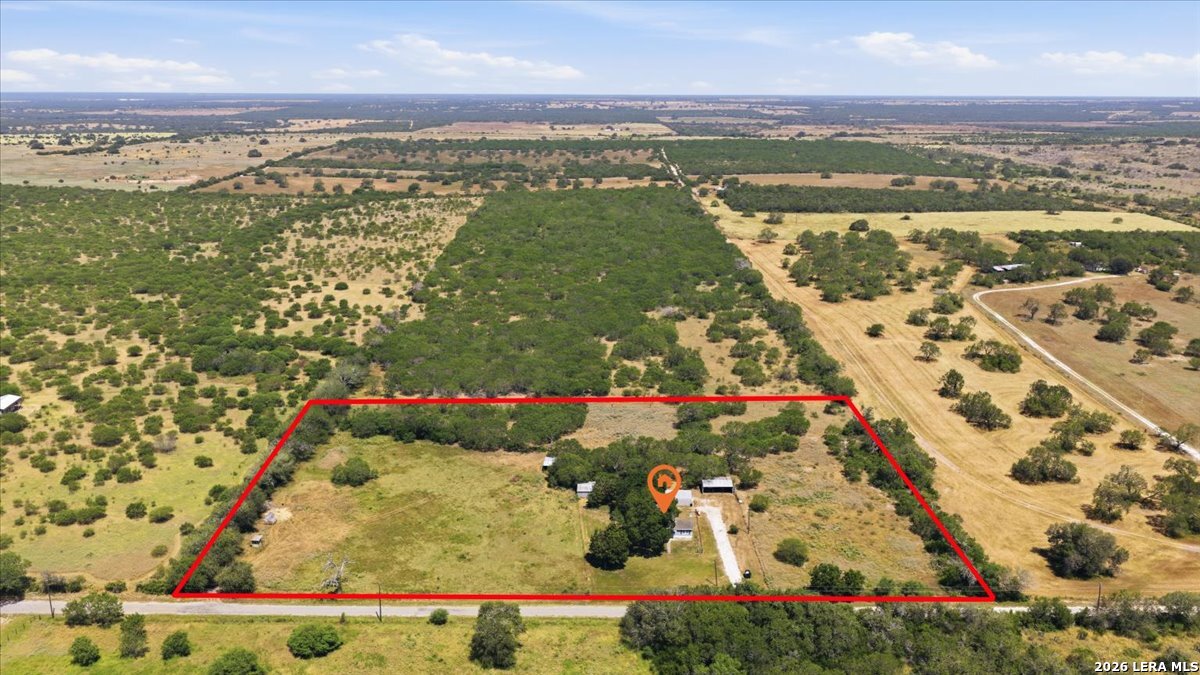 171 County Road 325 George West TX 78022