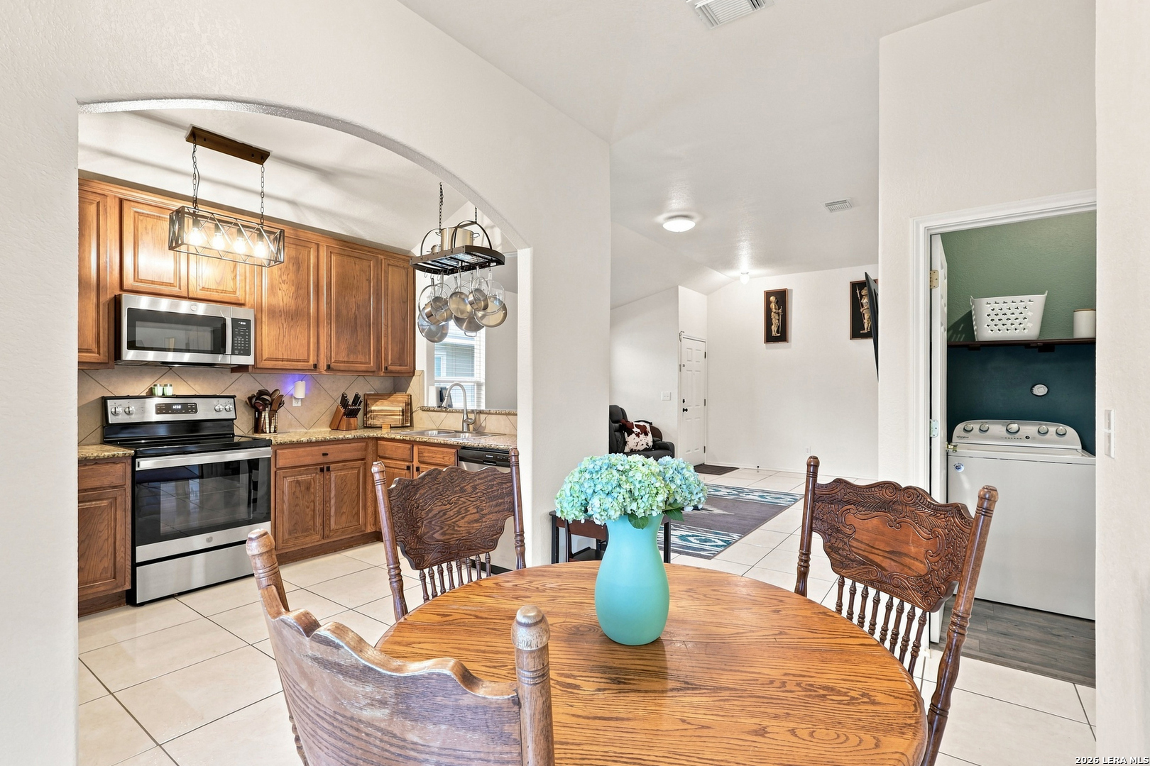 2515 Sunset Bend San Antonio TX 78244
