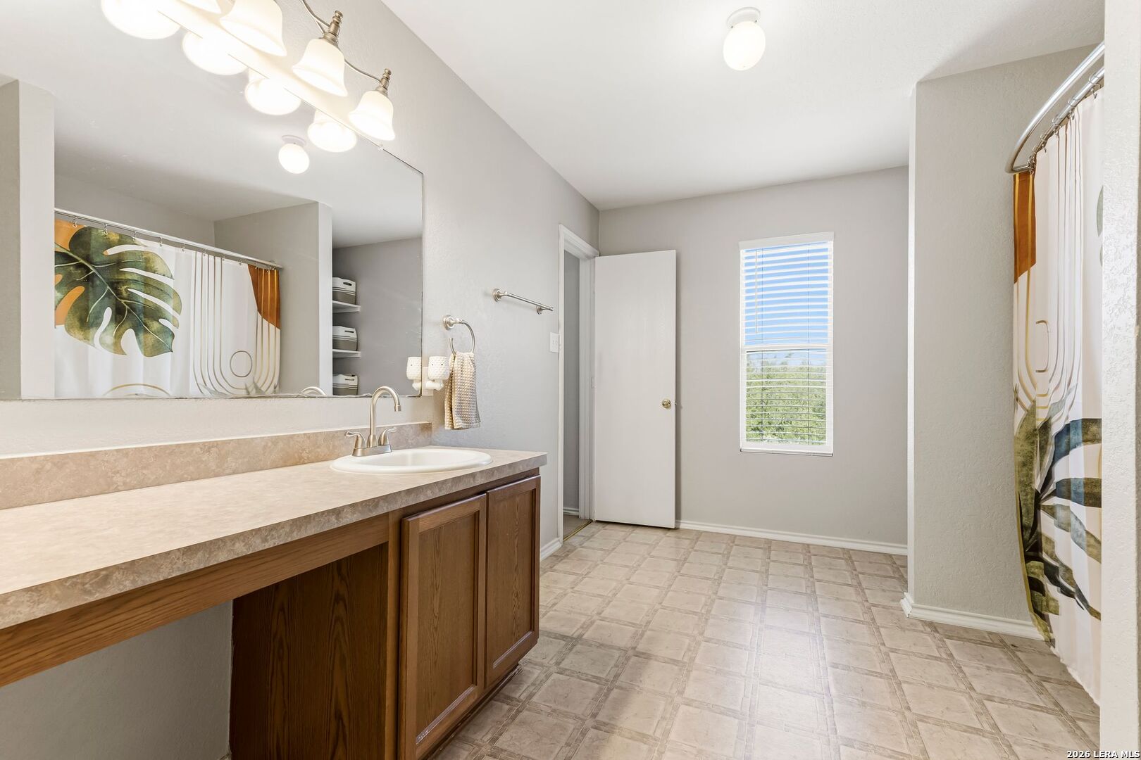 10015 Amber Breeze San Antonio TX 78245
