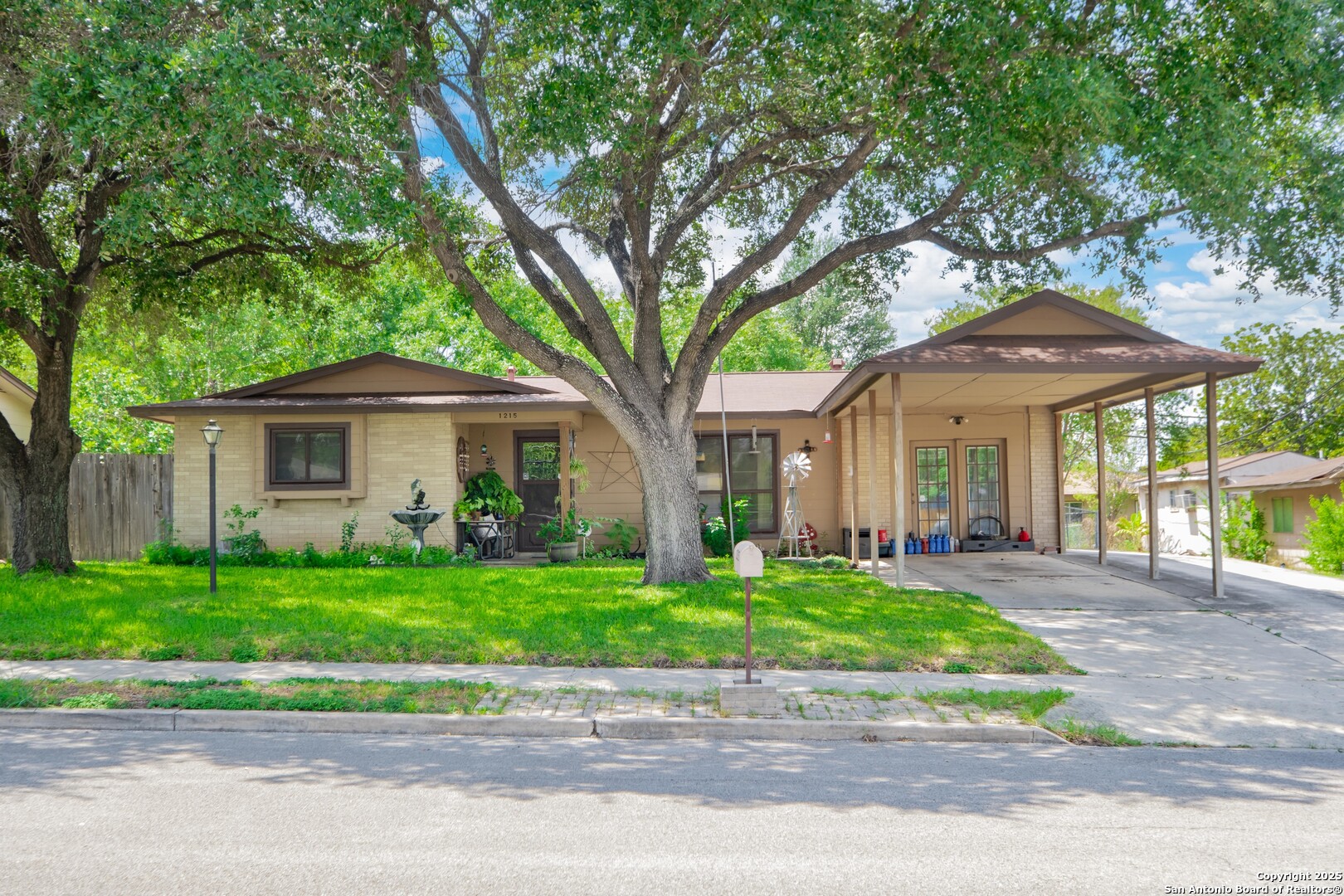 1215 Starhaven Place San Antonio TX 78227