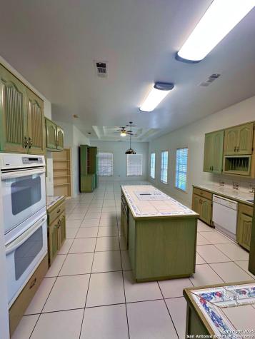 508 Lagunillas Charlotte TX 78011