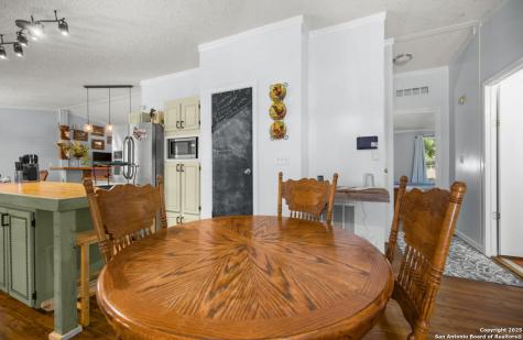 638 Lagunillas Charlotte TX 78011