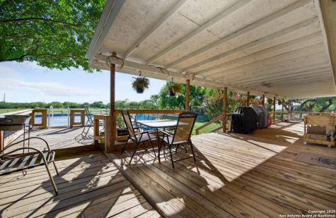 638 Lagunillas Charlotte TX 78011