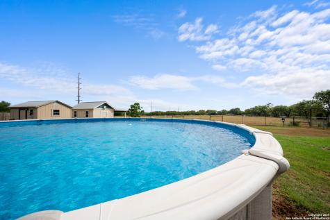 638 Lagunillas Charlotte TX 78011