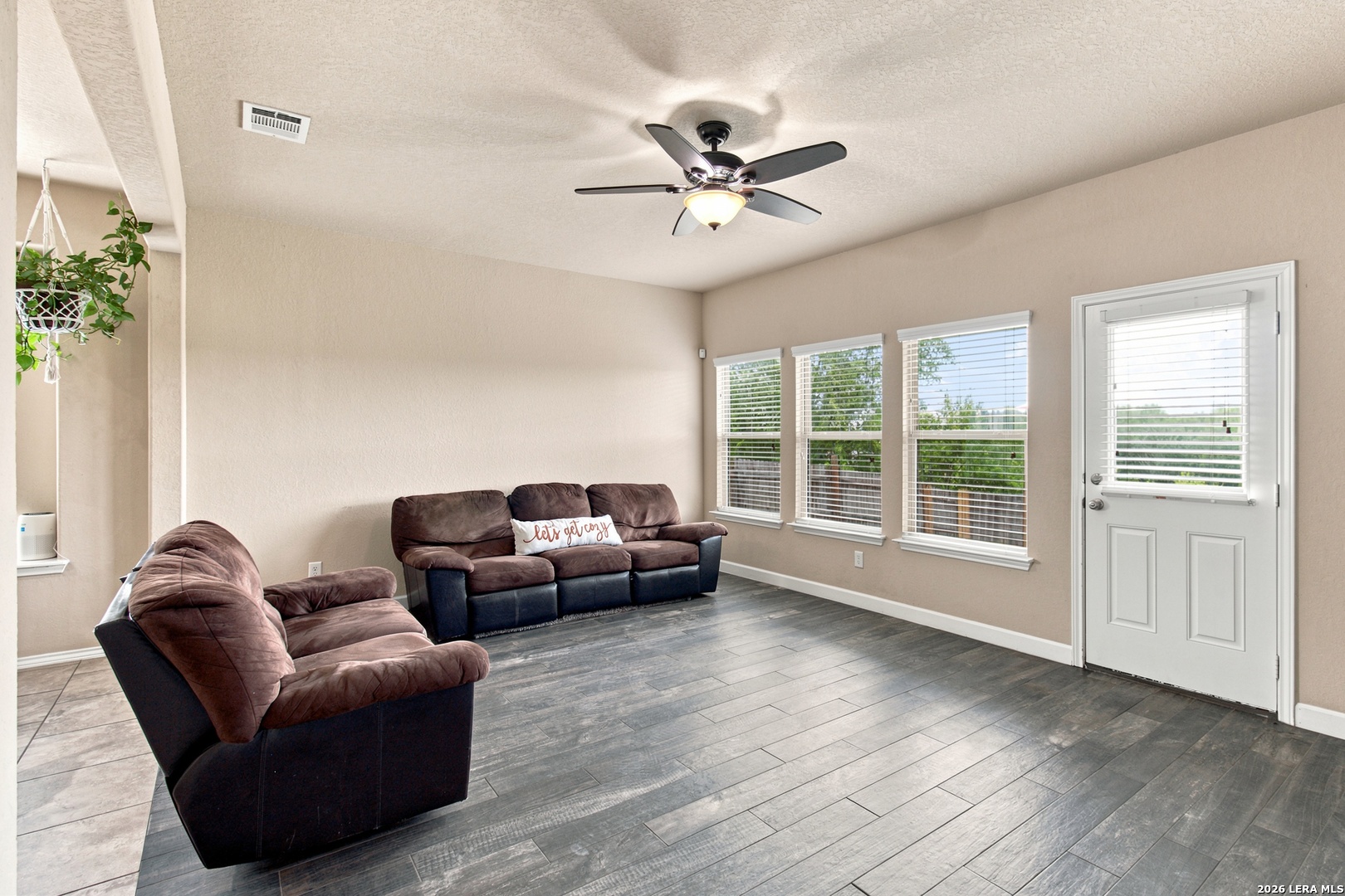 9815 Marbach Bend San Antonio TX 78245