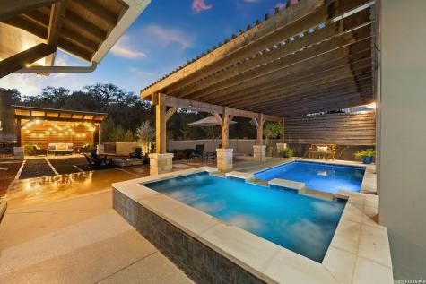 223 Oak Shores Canyon Lake TX 78133
