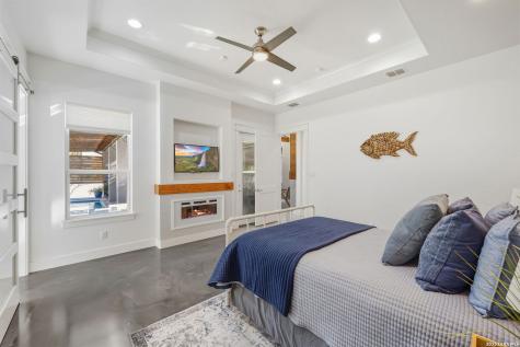 223 Oak Shores Canyon Lake TX 78133