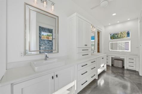 223 Oak Shores Canyon Lake TX 78133
