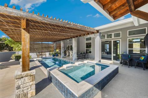 223 Oak Shores Canyon Lake TX 78133