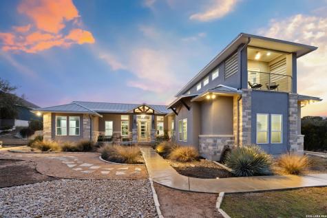 223 Oak Shores Canyon Lake TX 78133