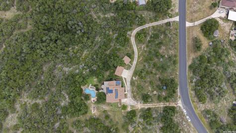 1040 County Road 2720 Mico TX 78056
