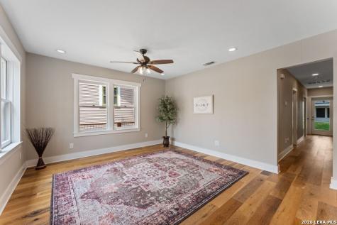 312 Riddle Street San Antonio TX 78210