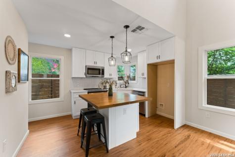 312 Riddle Street San Antonio TX 78210