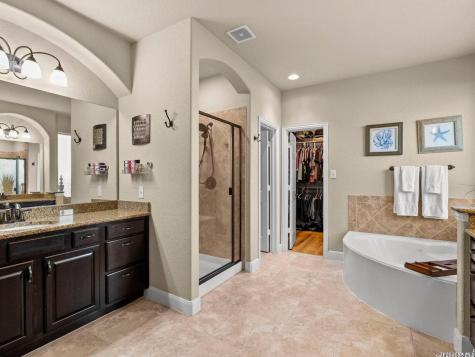 9706 Rosemire Way San Antonio TX 78254