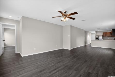 7519 Twin Pine Court Converse TX 78109