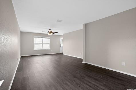7519 Twin Pine Court Converse TX 78109