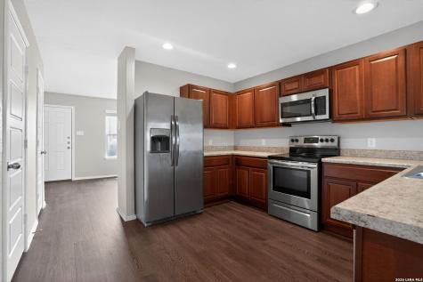 7519 Twin Pine Court Converse TX 78109