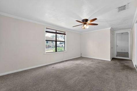 212 Djenadi Drive Pleasanton TX 78064