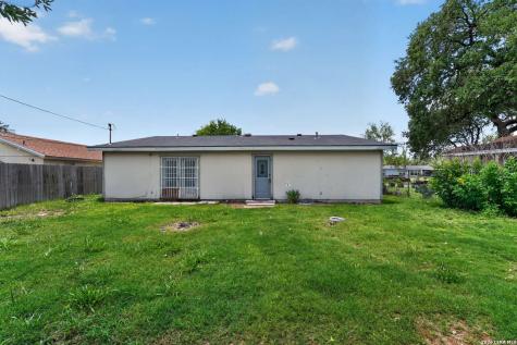 212 Djenadi Drive Pleasanton TX 78064