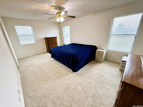 1520 Lakeside Drive Lakehills TX 78063