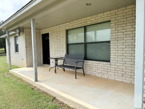 1520 Lakeside Drive Lakehills TX 78063